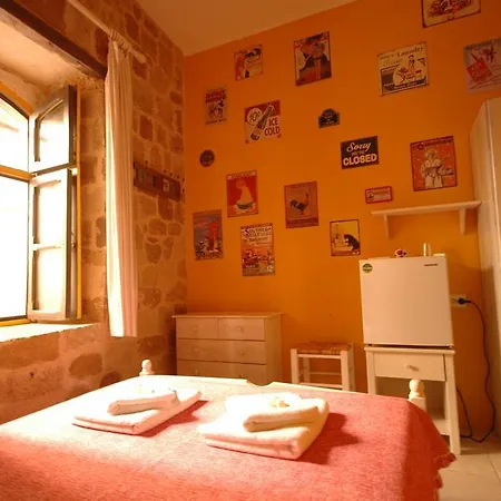 Attiki Hotel *